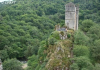 www.chateauxfaure-et-faureteresses.com_tours-de-merle_08.jpg