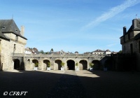 www.chateauxfaure-et-faureteresses.com_jumilhac-le-grand_06.jpg