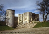 www.chateauxfaure-et-faureteresses.com_falaise-le-donjon_04.jpg