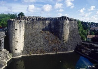 www.chateauxfaure-et-faureteresses.com_parthenay_13.jpg