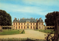 www.chateauxfaure-et-faureteresses.com19_la-motte-tilly_aube.jpg