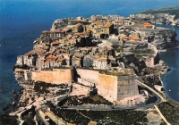 www.chateauxfaure-et-faureteresses.com_bonifacio_01.jpg